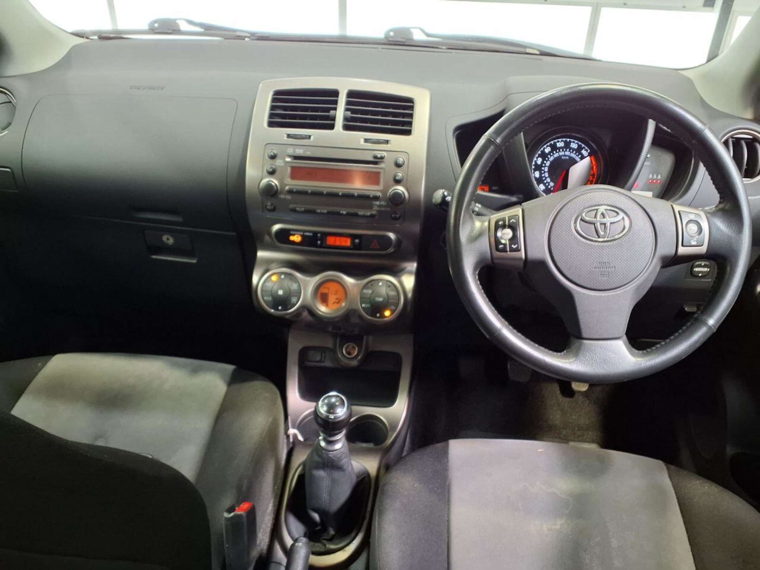 Used Toyota Urbancruiser 2012 for sale - 76597627: Photo 9