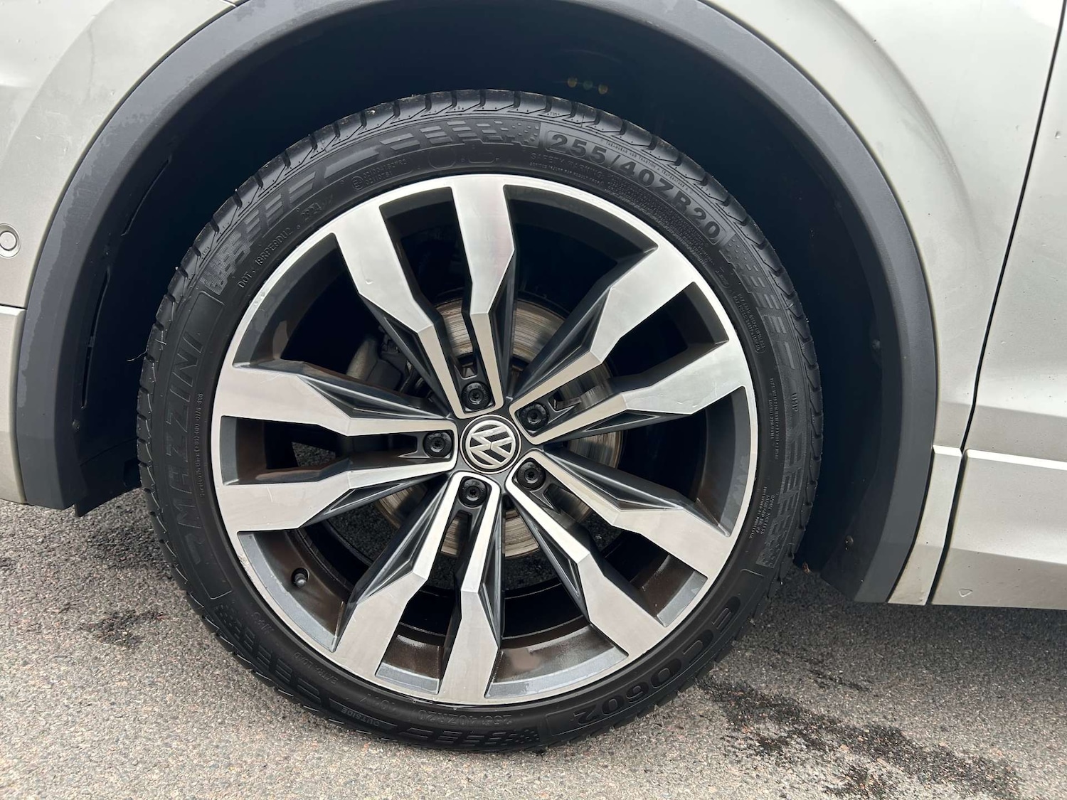 Used Volkswagen Tiguan 2020 for sale - 76601457: Photo 11