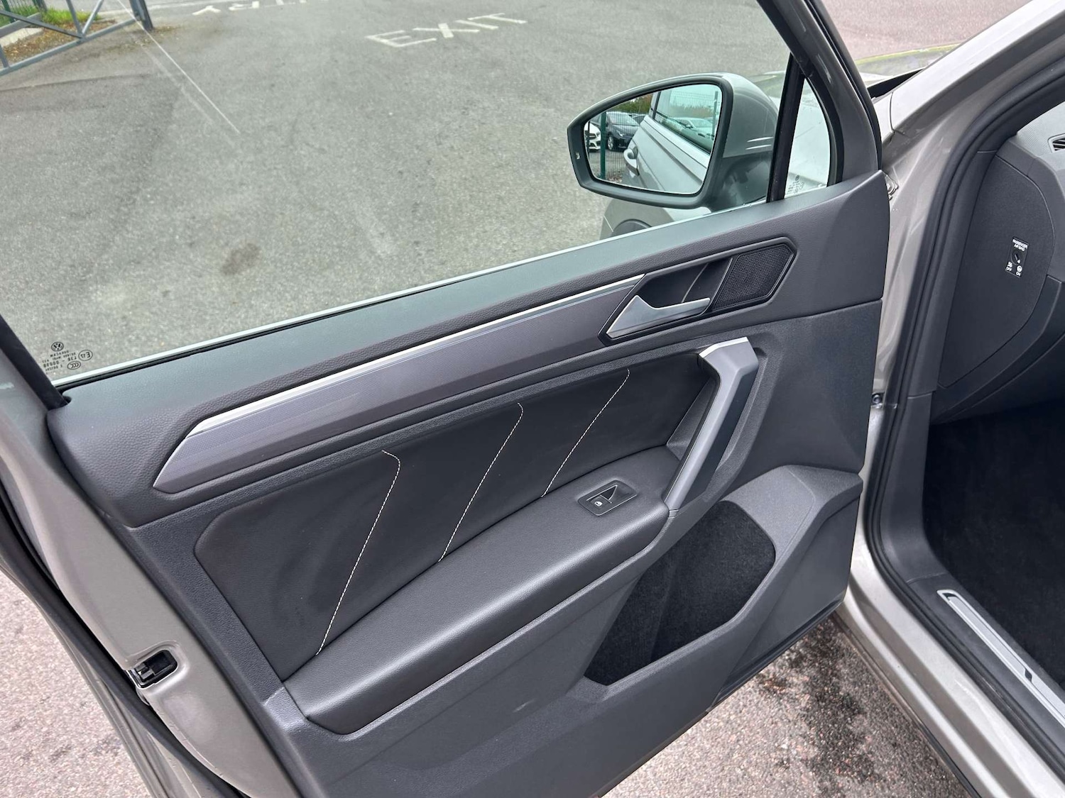 Used Volkswagen Tiguan 2020 for sale - 76601457: Photo 23