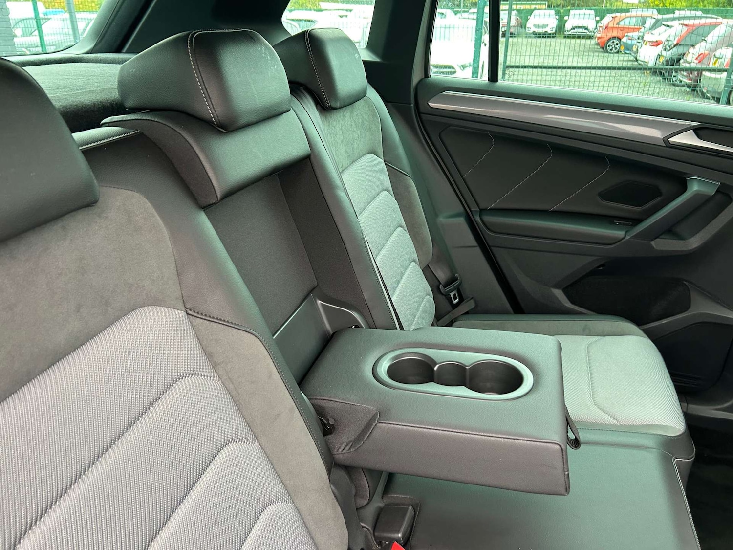 Used Volkswagen Tiguan 2020 for sale - 76601457: Photo 41