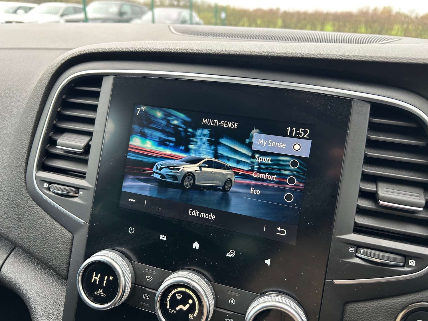 Used Renault Megane 2021 for sale - 76500626: Photo 43