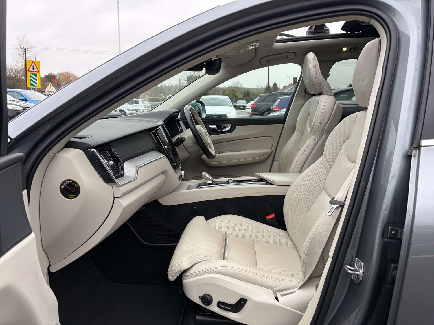 Used Volvo XC60 2020 for sale - 77720558: Photo 15