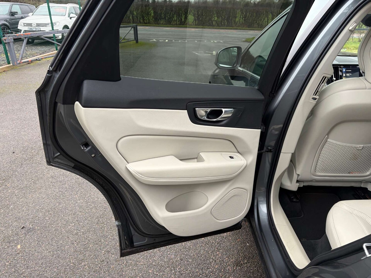 Used Volvo XC60 2020 for sale - 77720558: Photo 20