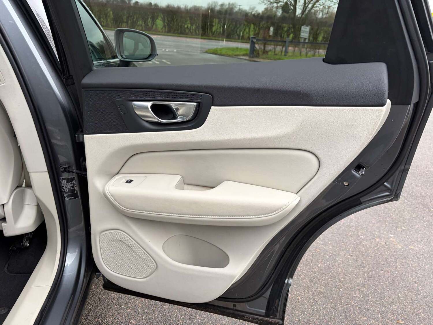 Used Volvo XC60 2020 for sale - 77720558: Photo 30