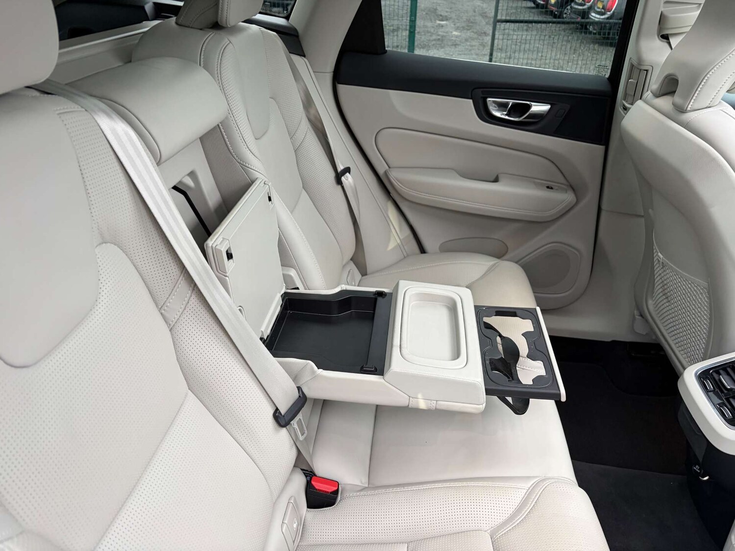 Used Volvo XC60 2020 for sale - 77720558: Photo 34