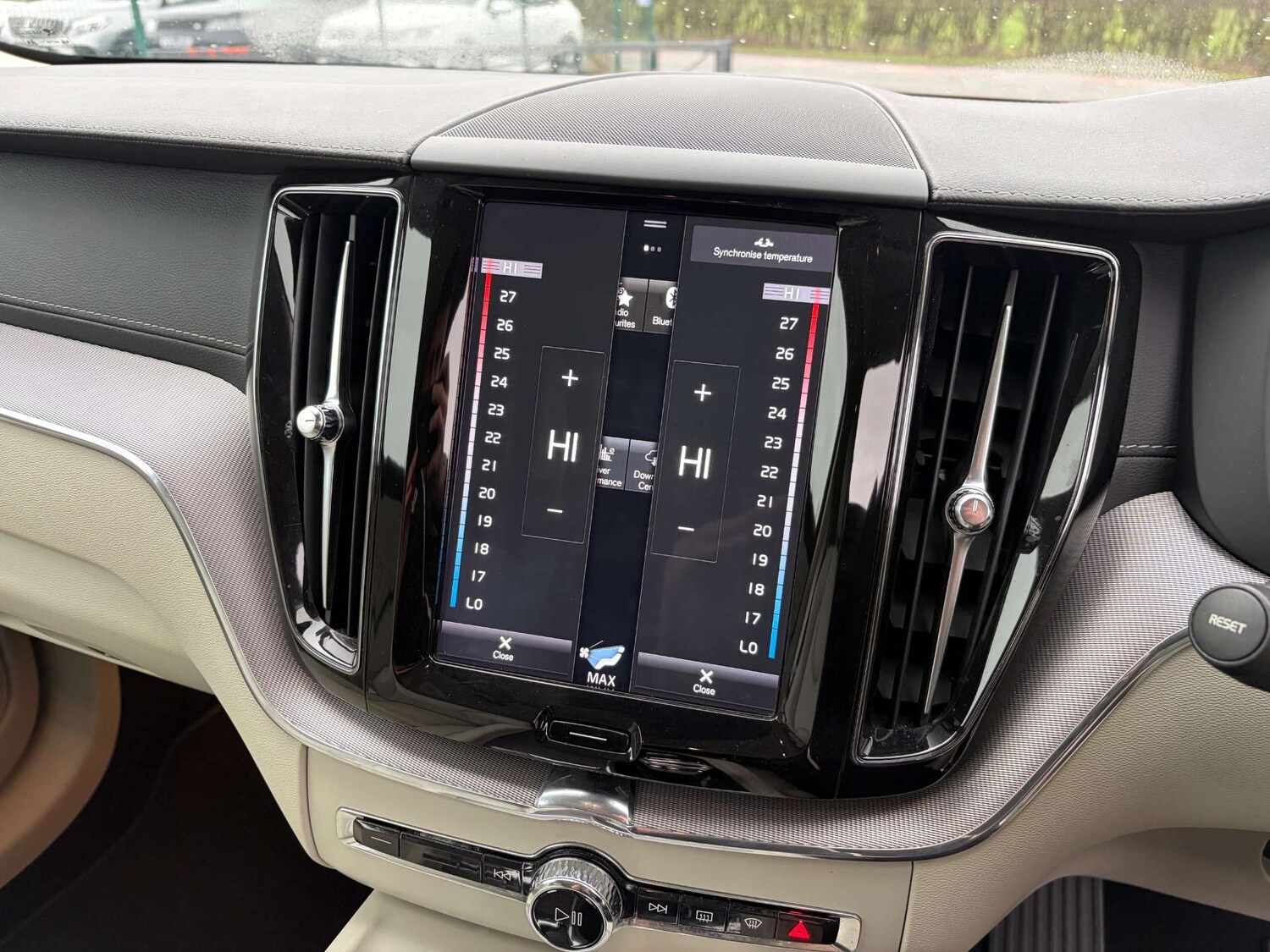 Used Volvo XC60 2020 for sale - 77720558: Photo 63