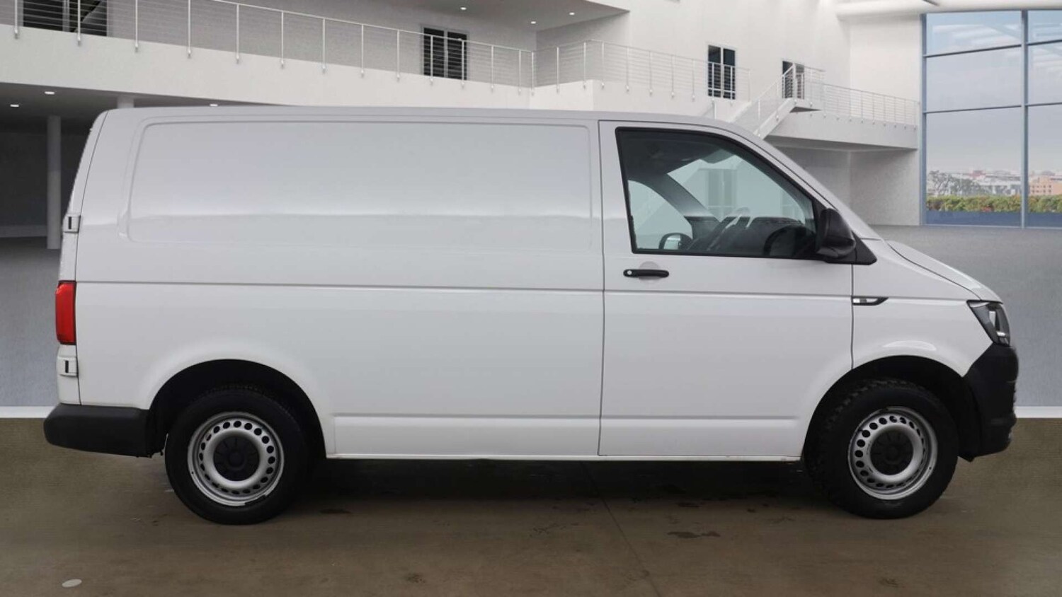 Used Volkswagen Transporter 2020 for sale - 78020625: Photo 6