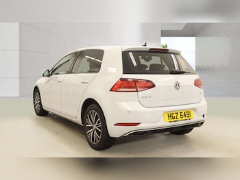 Used Volkswagen Golf 2017 for sale - 79179063: Photo