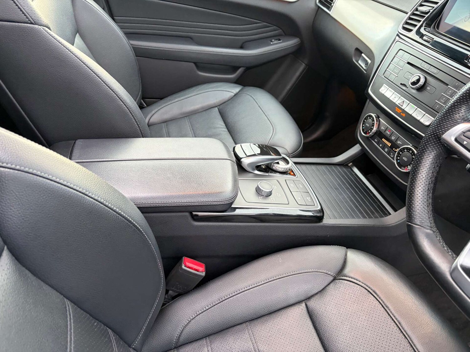 Used Mercedes-Benz GLE 2018 for sale - 77383442: Photo 52