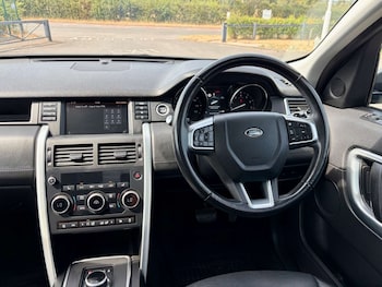 Used Land Rover Discovery Sport 2019 for sale - 79507025: Photo