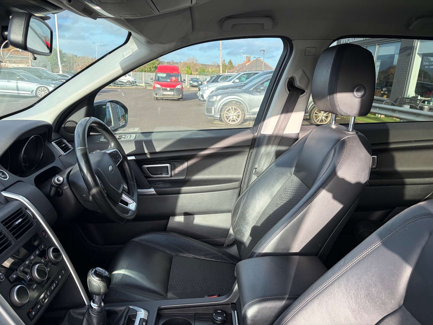 Used Land Rover Discovery Sport 2016 for sale - 76896320: Photo 17