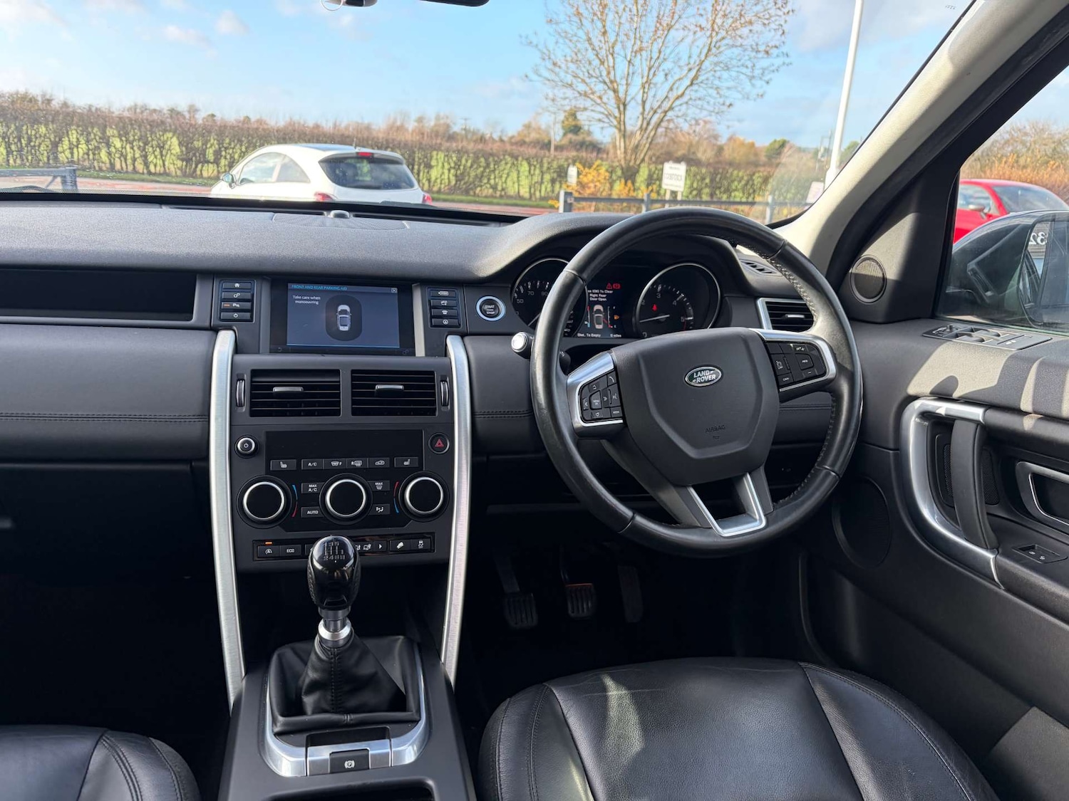 Used Land Rover Discovery Sport 2016 for sale - 76896320: Photo 2