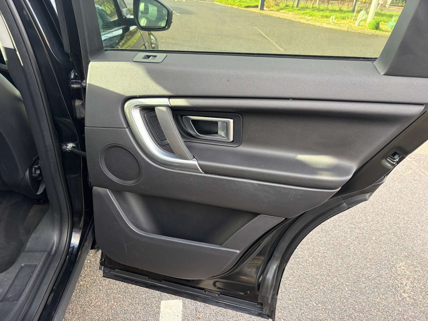 Used Land Rover Discovery Sport 2016 for sale - 76896320: Photo 27