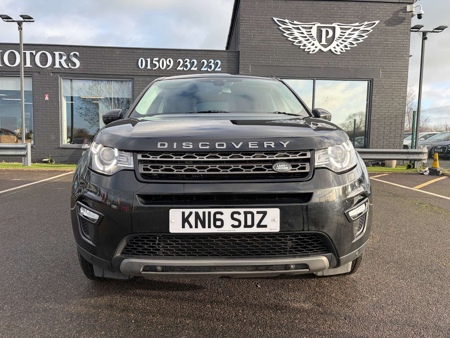 Used Land Rover Discovery Sport 2016 for sale - 76896320: Photo 3
