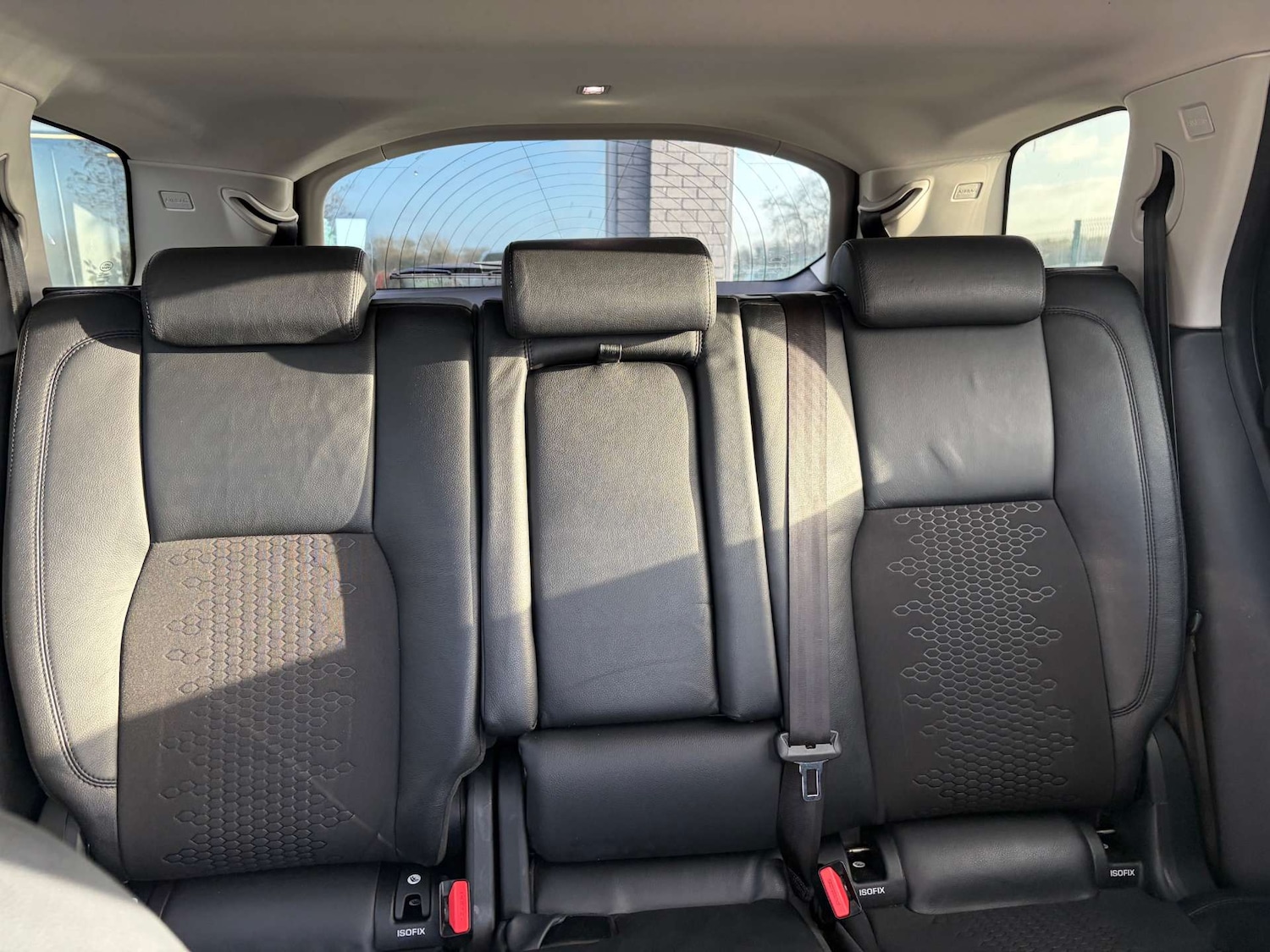 Used Land Rover Discovery Sport 2016 for sale - 76896320: Photo 34