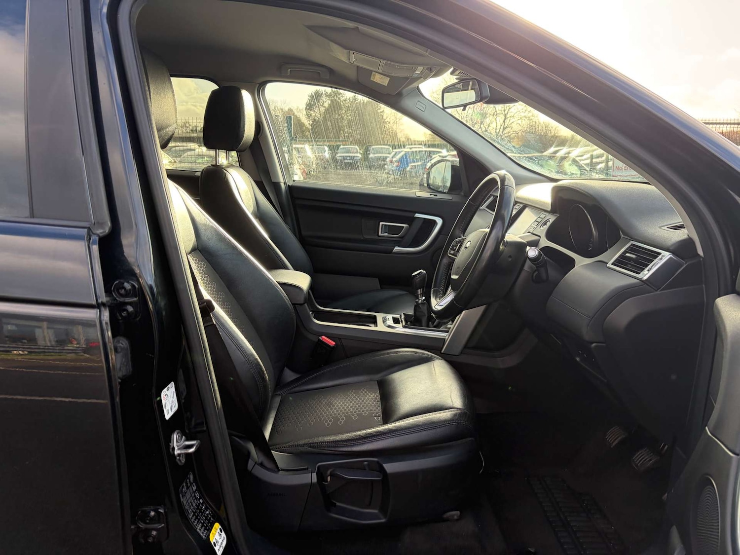 Used Land Rover Discovery Sport 2016 for sale - 76896320: Photo 38