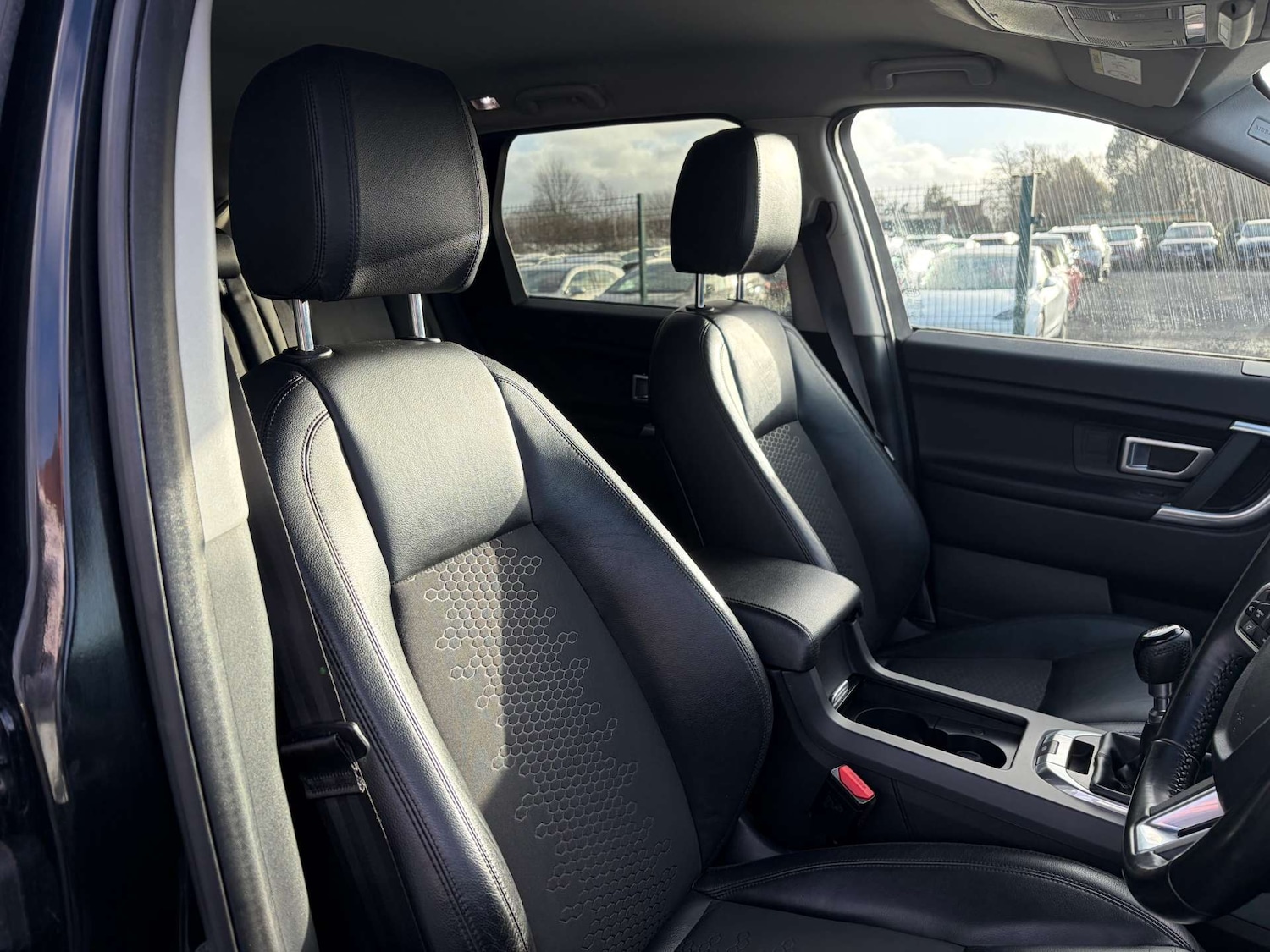 Used Land Rover Discovery Sport 2016 for sale - 76896320: Photo 39