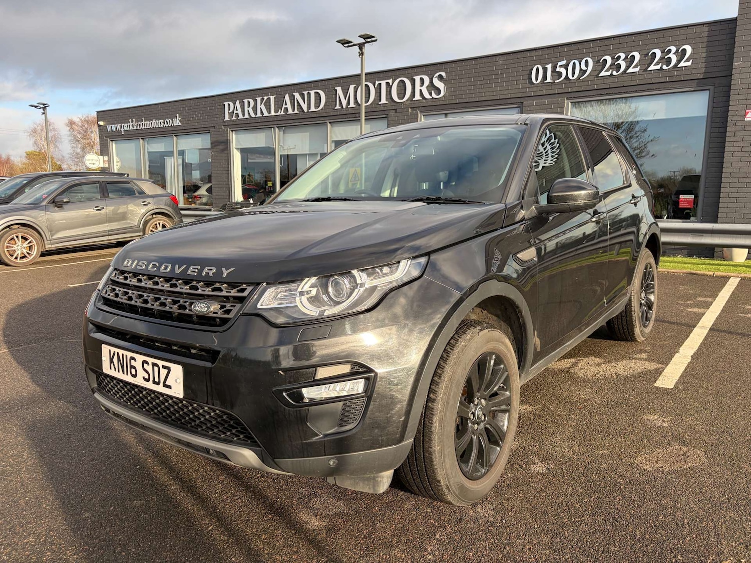Used Land Rover Discovery Sport 2016 for sale - 76896320: Photo 4