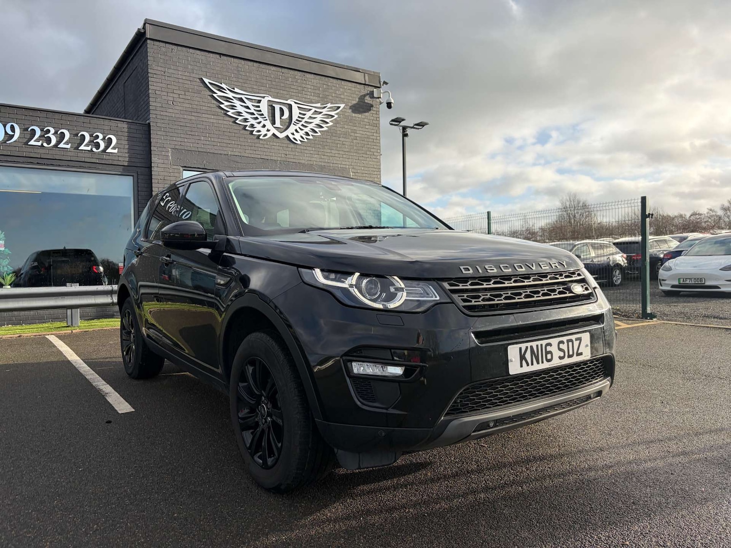 Used Land Rover Discovery Sport 2016 for sale - 76896320: Photo 63