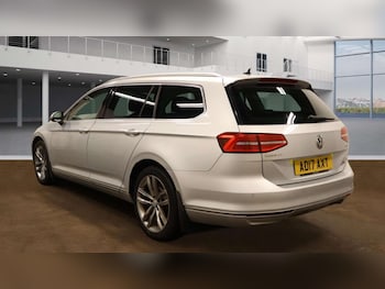 Used Volkswagen Passat 2017 for sale - 77313764: Photo