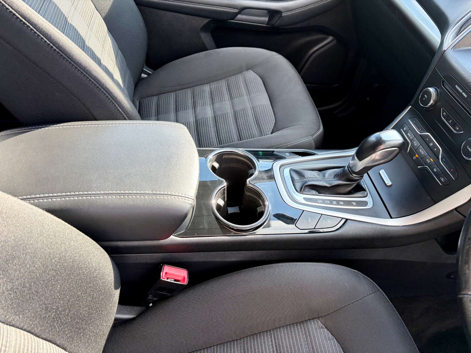 Used Ford Galaxy 2018 for sale - 78091370: Photo 46