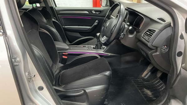 Used Renault Megane 2017 for sale - 76223011: Photo 10