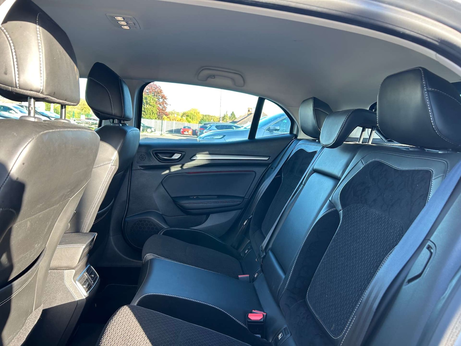 Used Renault Megane 2017 for sale - 76223011: Photo 18