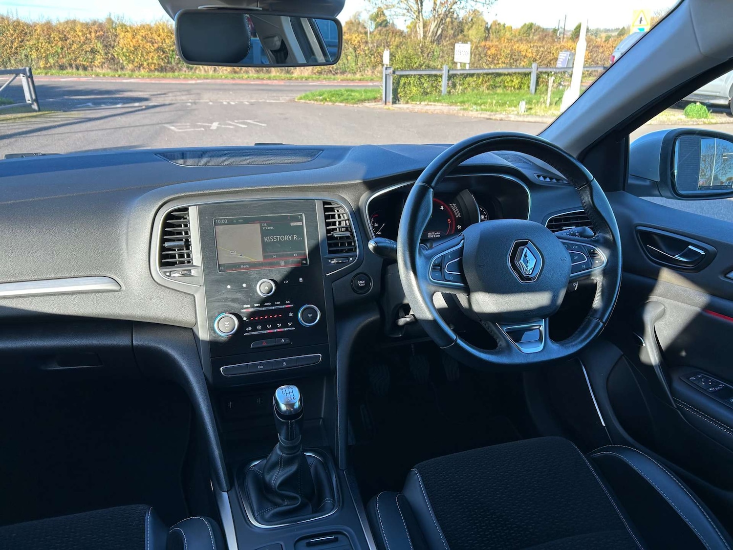 Used Renault Megane 2017 for sale - 76223011: Photo 2