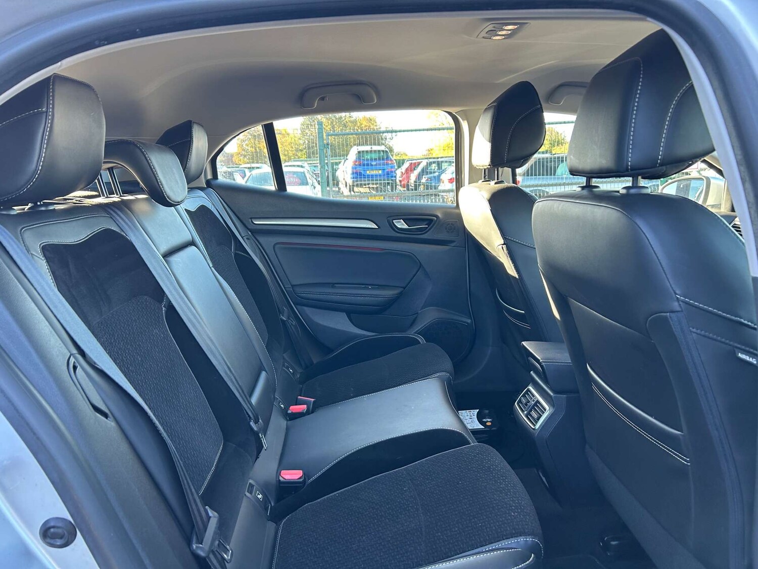 Used Renault Megane 2017 for sale - 76223011: Photo 42