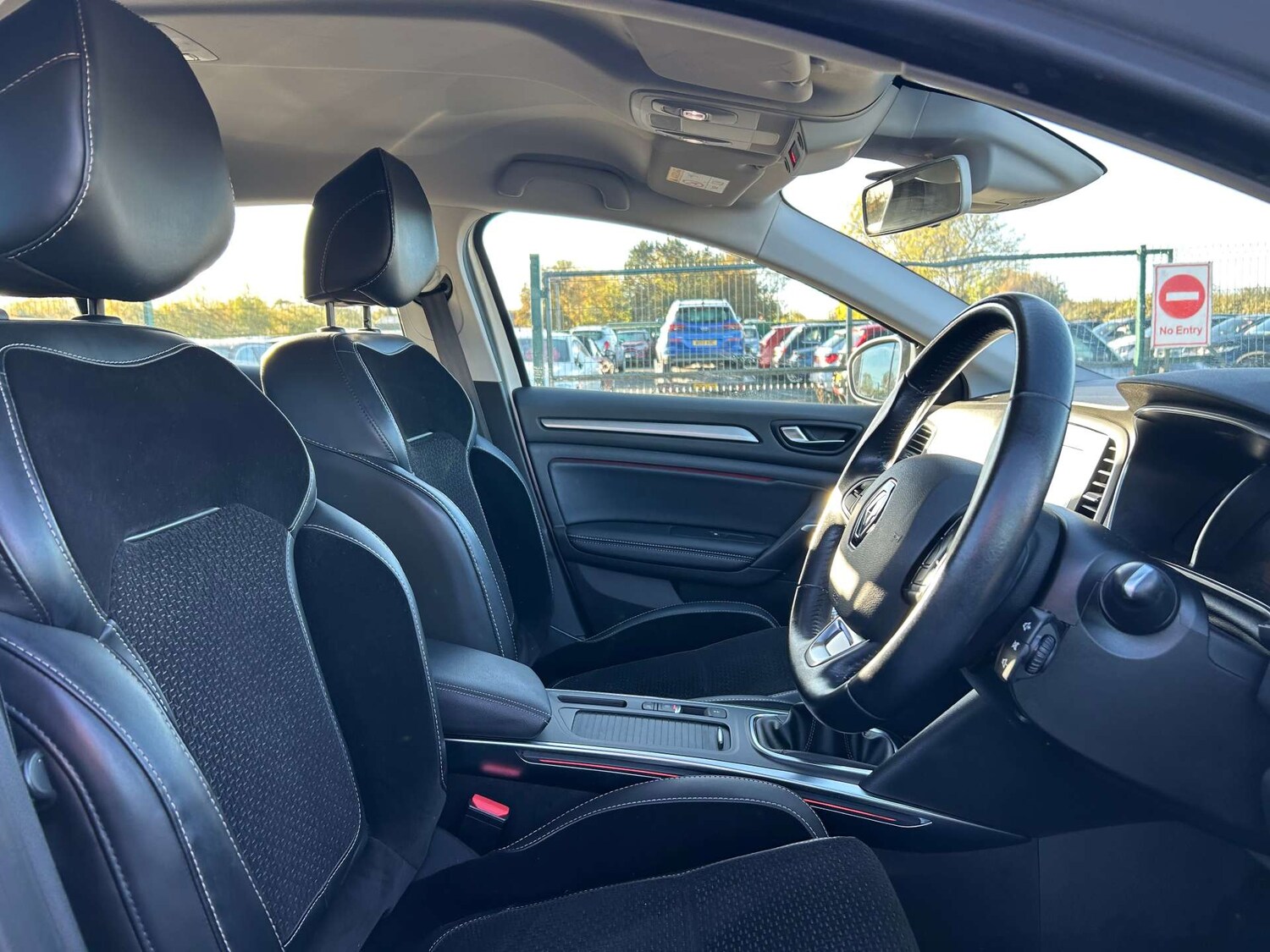 Used Renault Megane 2017 for sale - 76223011: Photo 43