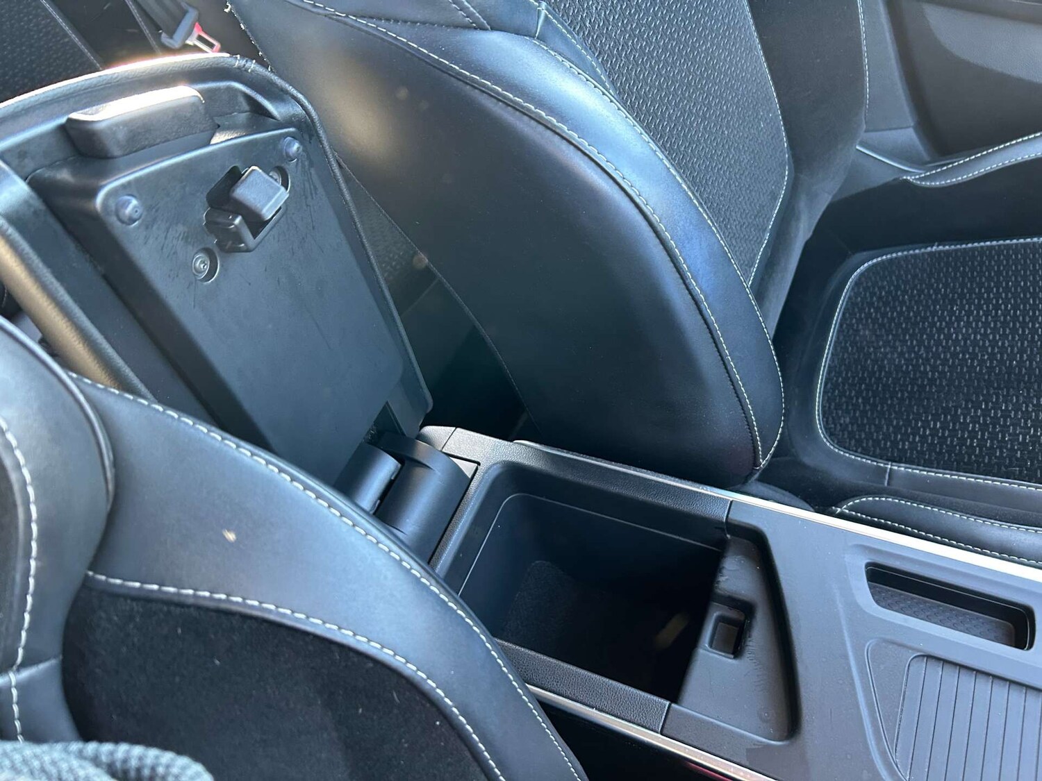 Used Renault Megane 2017 for sale - 76223011: Photo 48