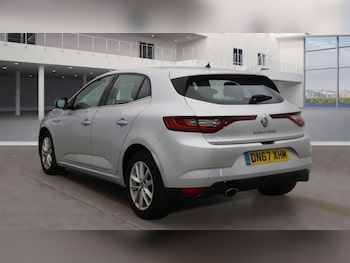 Used Renault Megane 2017 for sale - 76223011: Photo 4