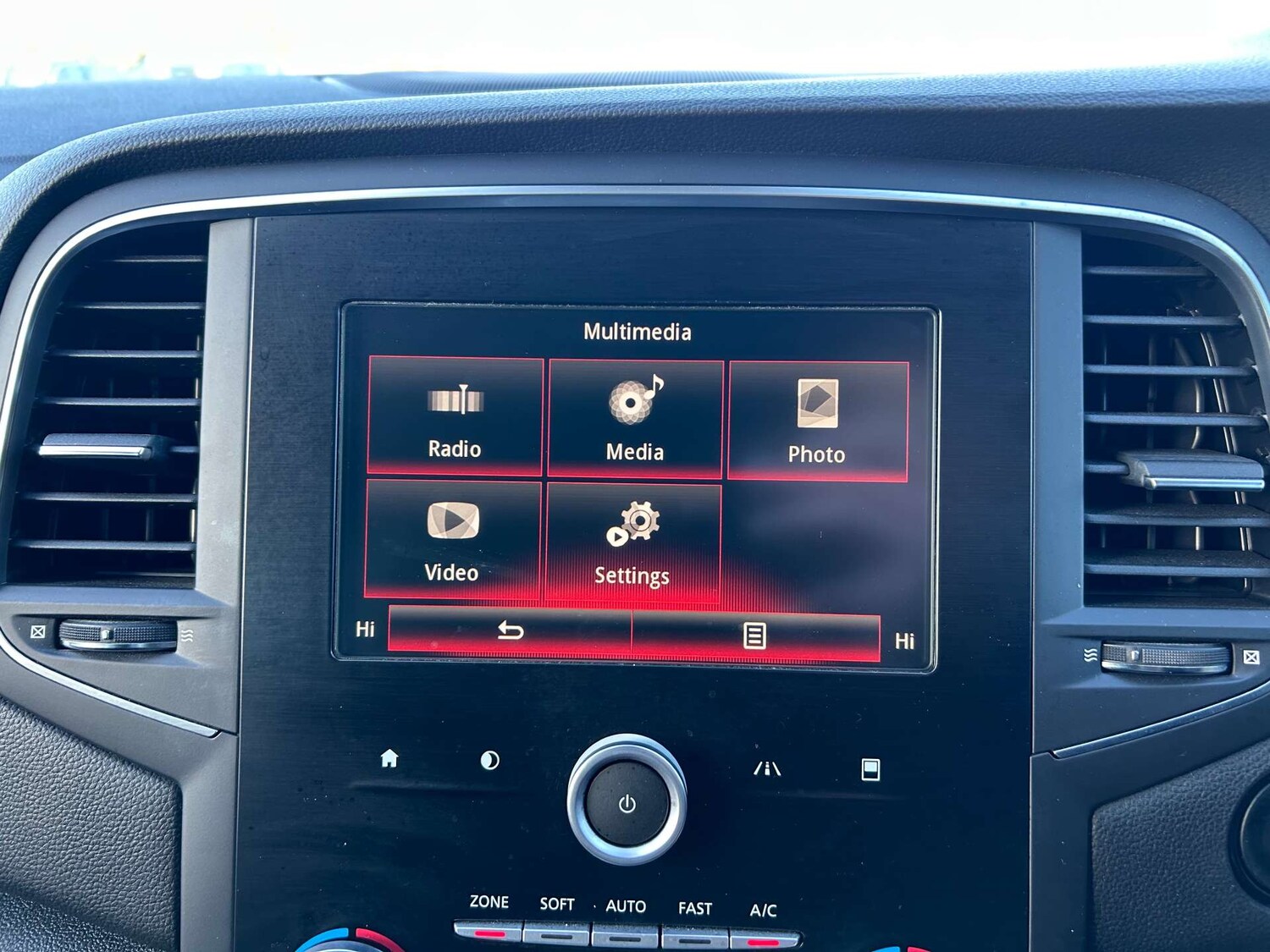 Used Renault Megane 2017 for sale - 76223011: Photo 60