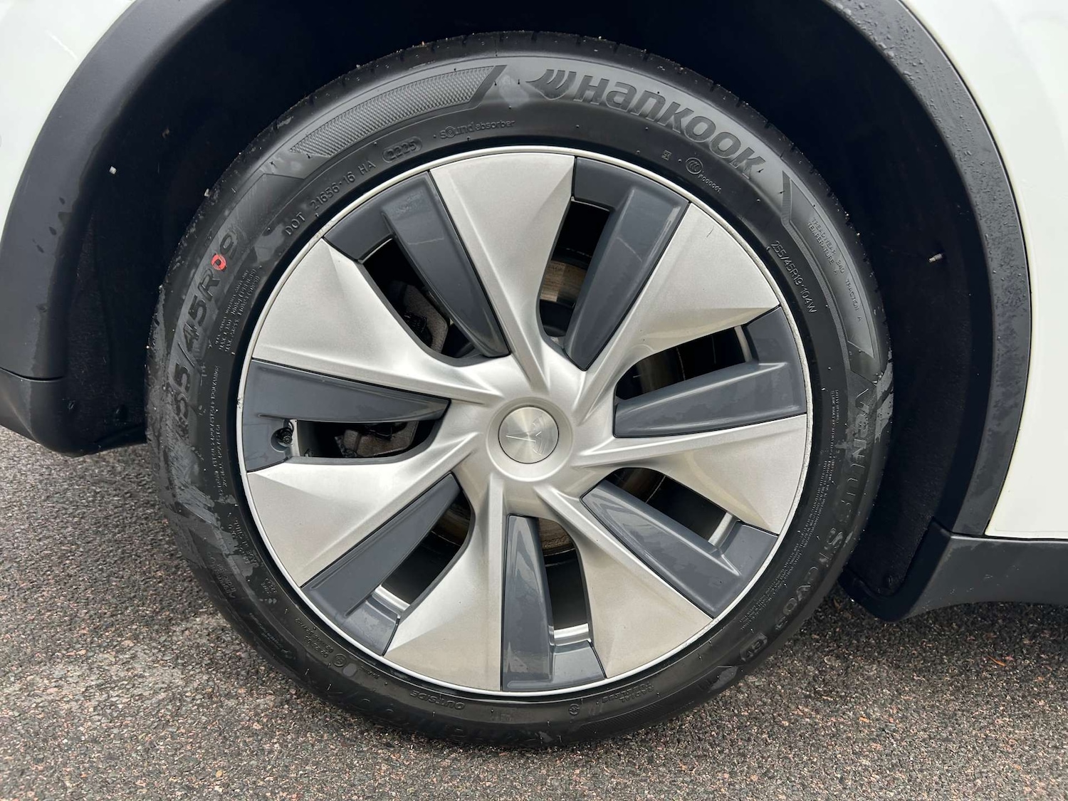 Used Tesla Model Y 2022 for sale - 76198700: Photo 11