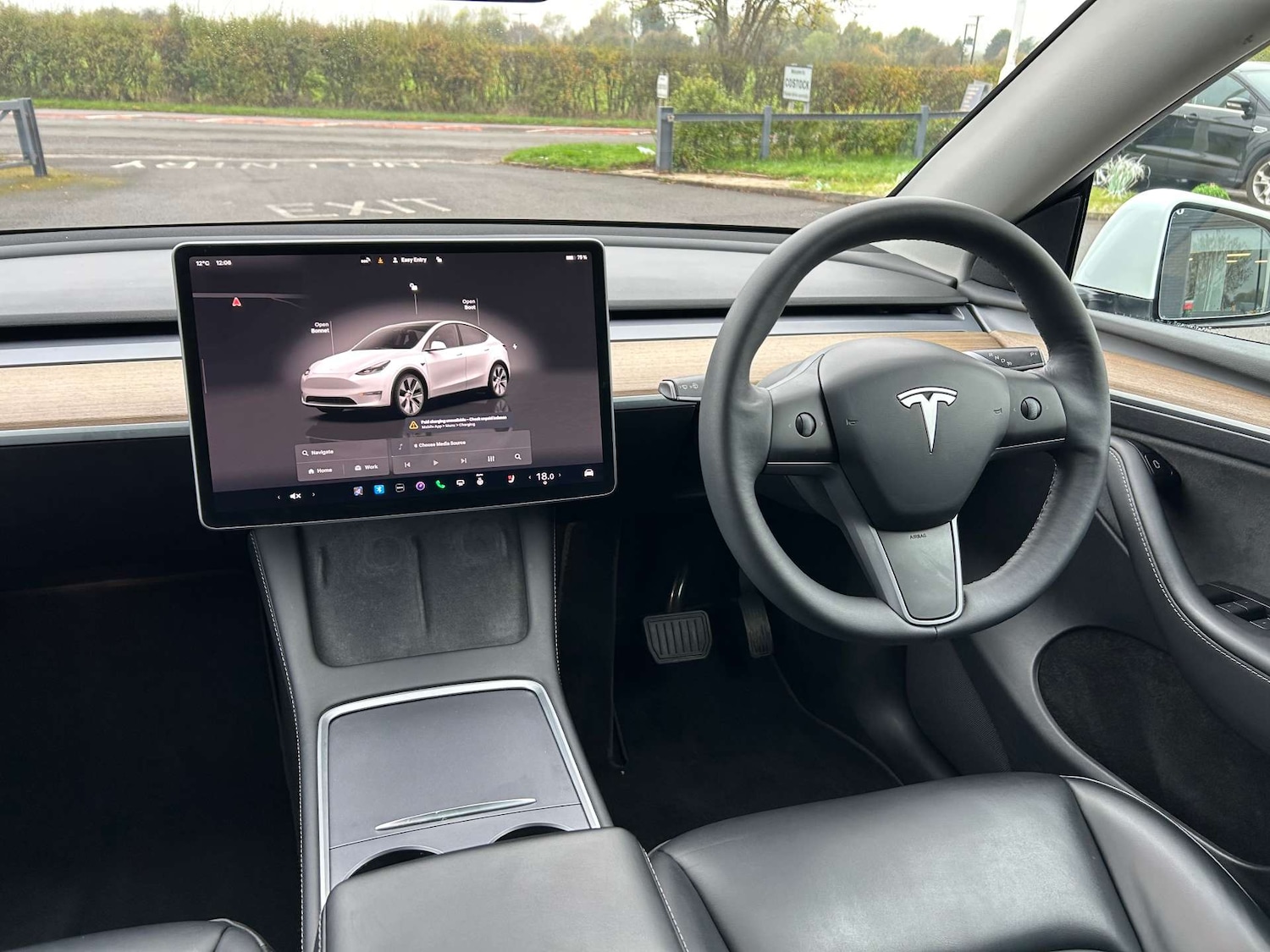Used Tesla Model Y 2022 for sale - 76198700: Photo 2