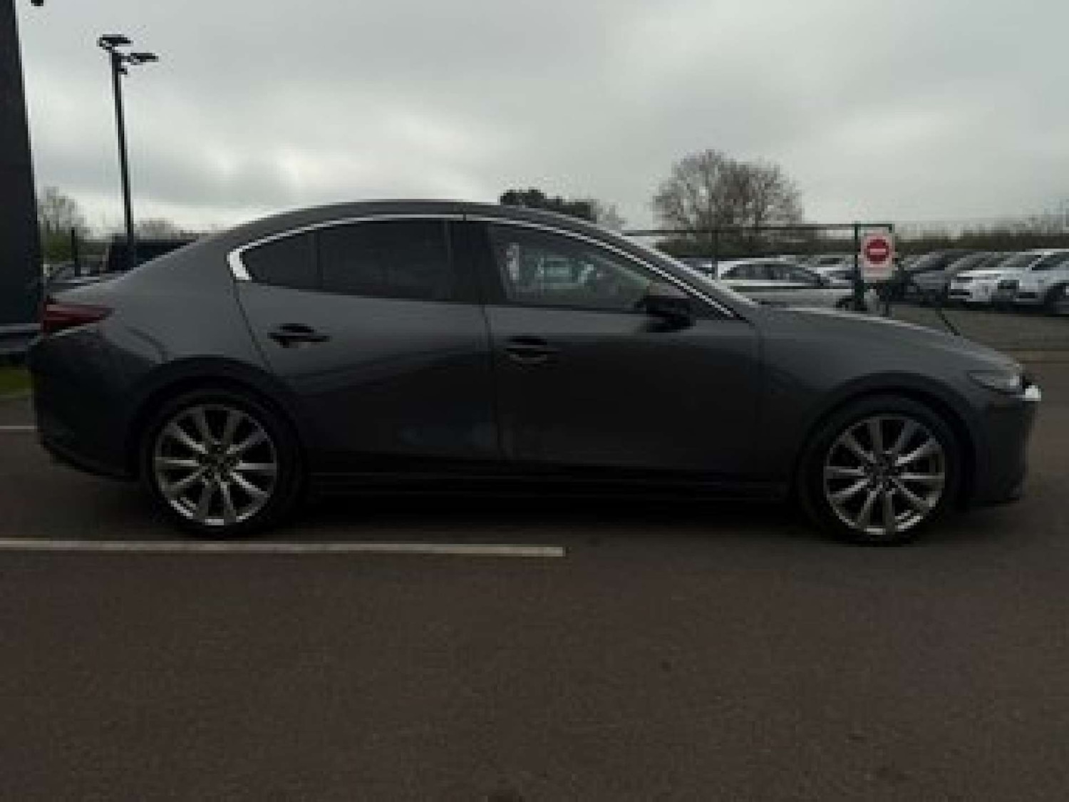 Used Mazda Mazda3 2019 for sale - 76601469: Photo 3