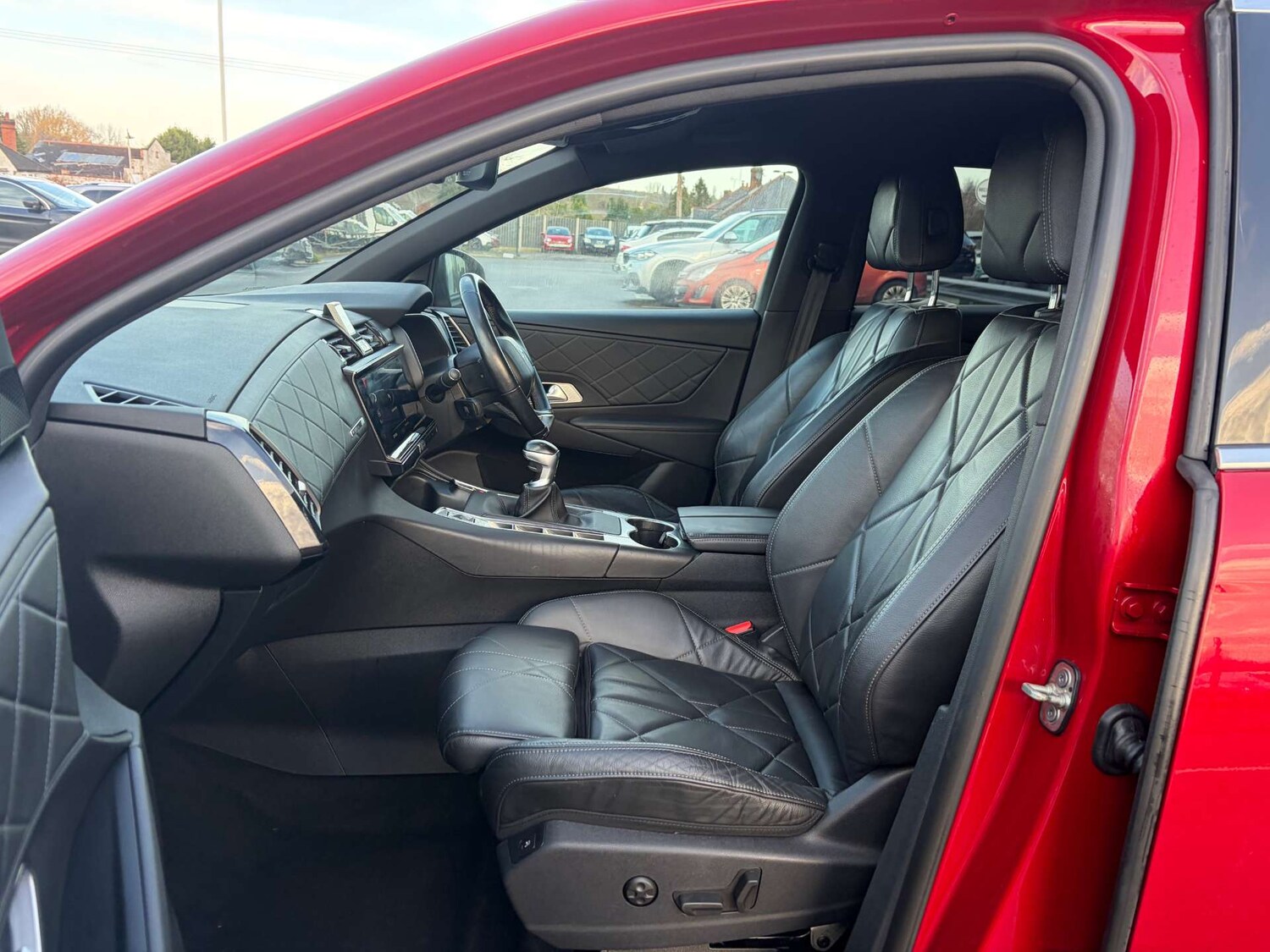 Used DS Automobiles DS 7 Crossback 2018 for sale - 76829898: Photo 15