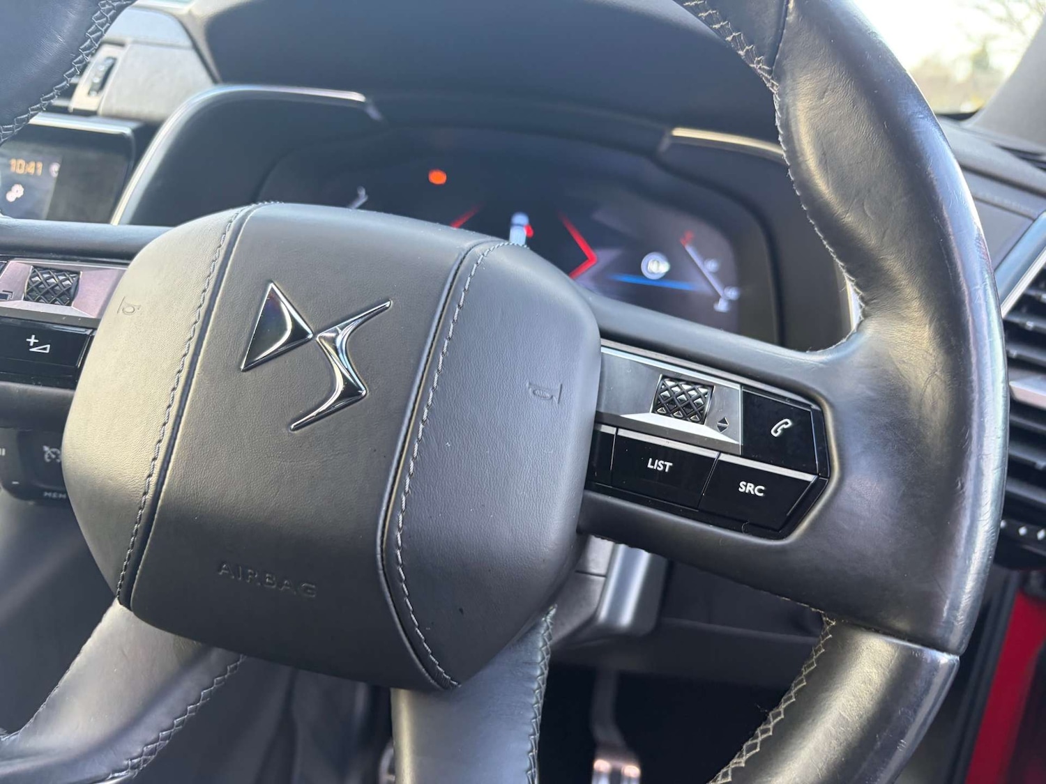 Used DS Automobiles DS 7 Crossback 2018 for sale - 76829898: Photo 47