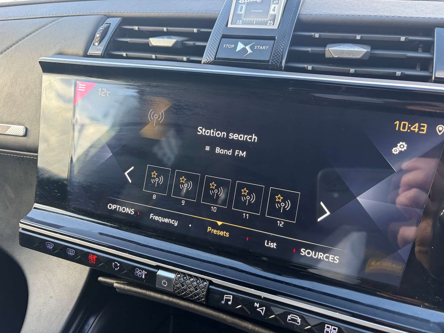 Used DS Automobiles DS 7 Crossback 2018 for sale - 76829898: Photo 59