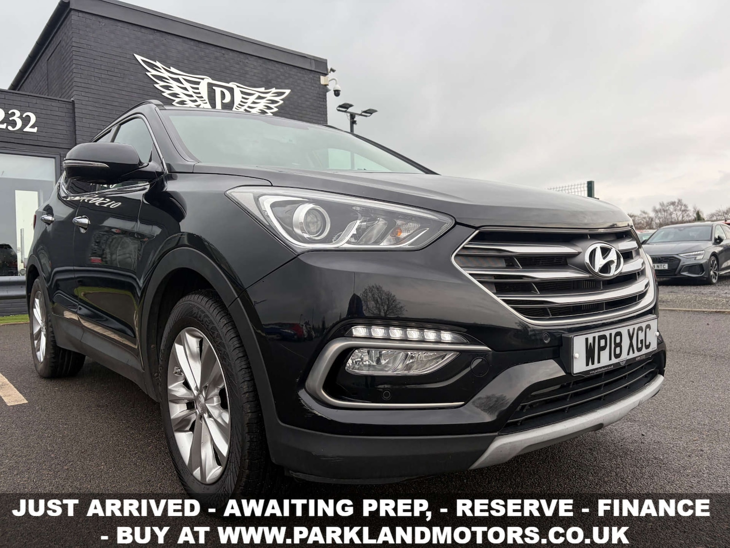 Used Hyundai Santa Fe 2018 for sale - 76979288: Photo 1