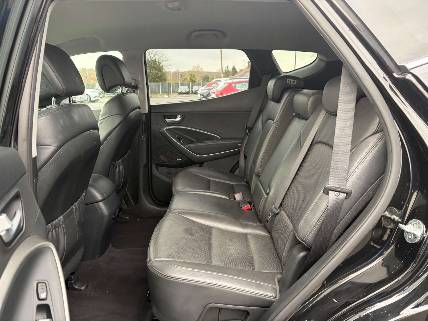 Used Hyundai Santa Fe 2018 for sale - 76979288: Photo 17