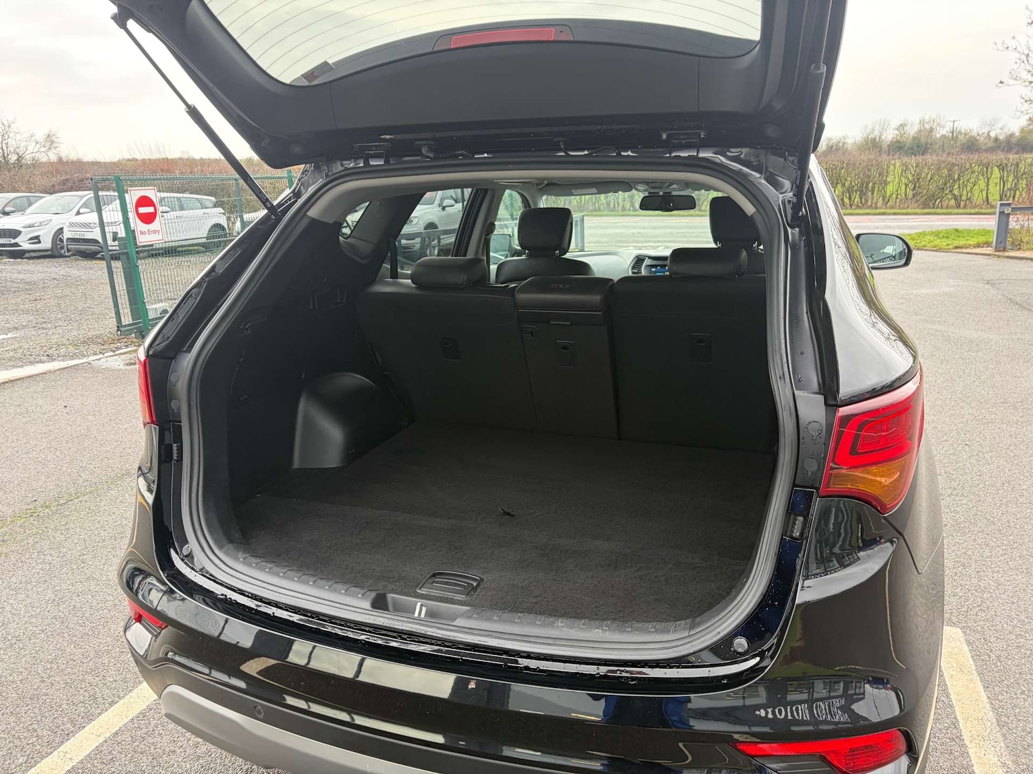 Used Hyundai Santa Fe 2018 for sale - 76979288: Photo 23