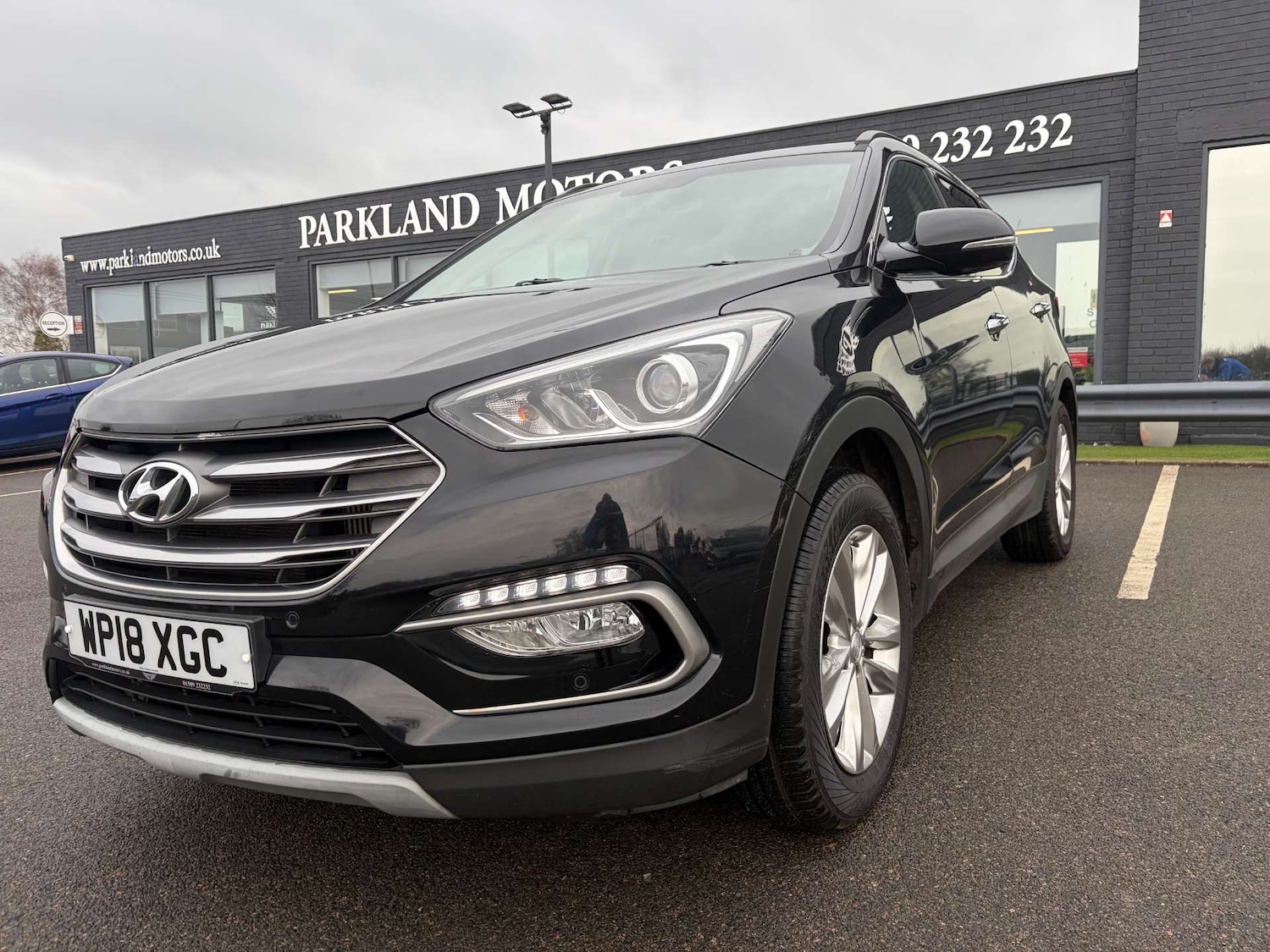 Used Hyundai Santa Fe 2018 for sale - 76979288: Photo 4