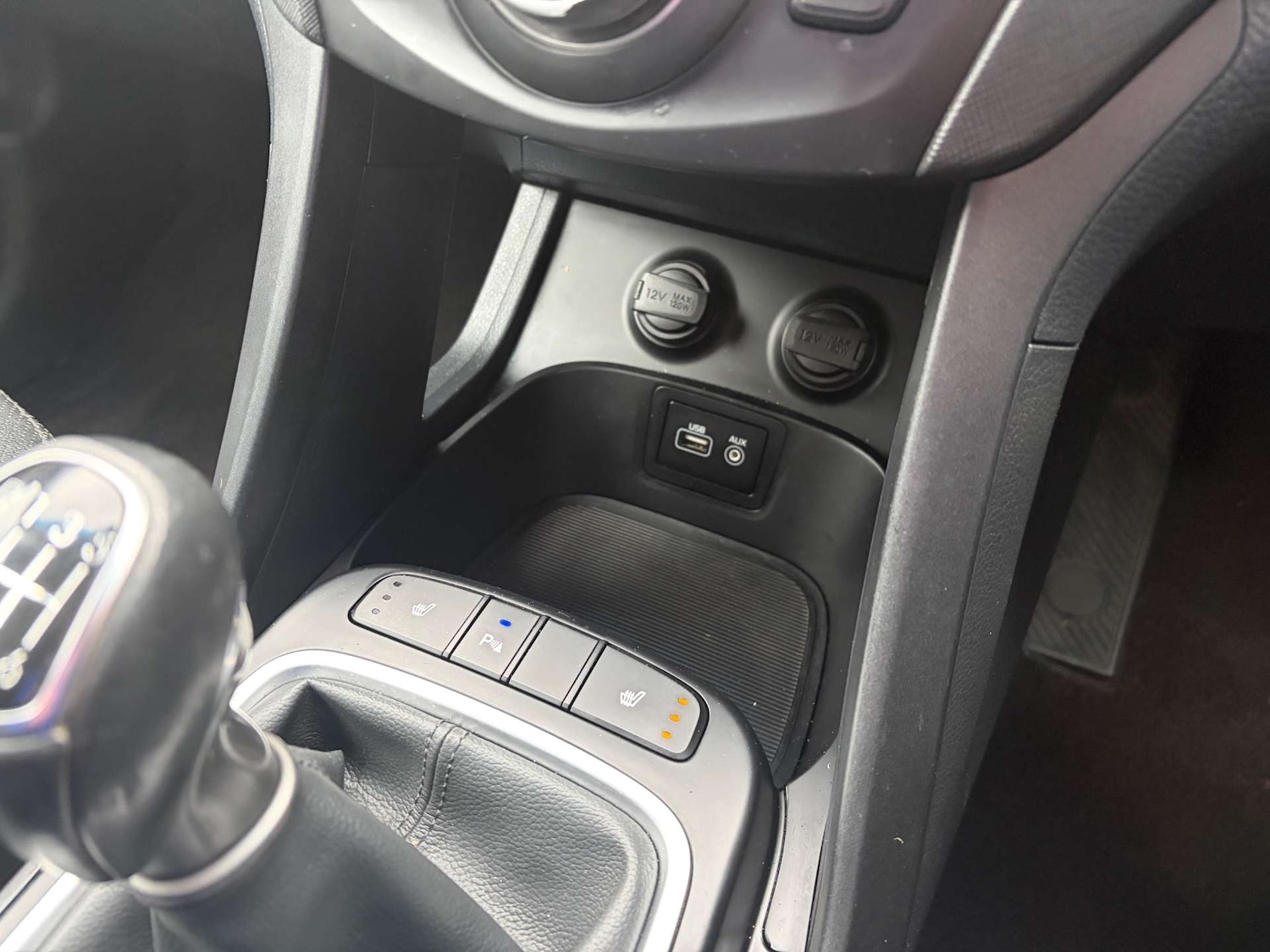 Used Hyundai Santa Fe 2018 for sale - 76979288: Photo 47