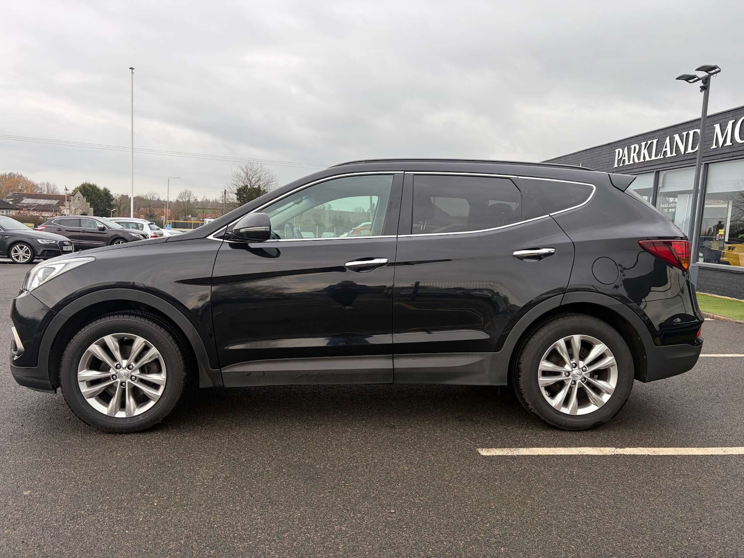 Used Hyundai Santa Fe 2018 for sale - 76979288: Photo 5