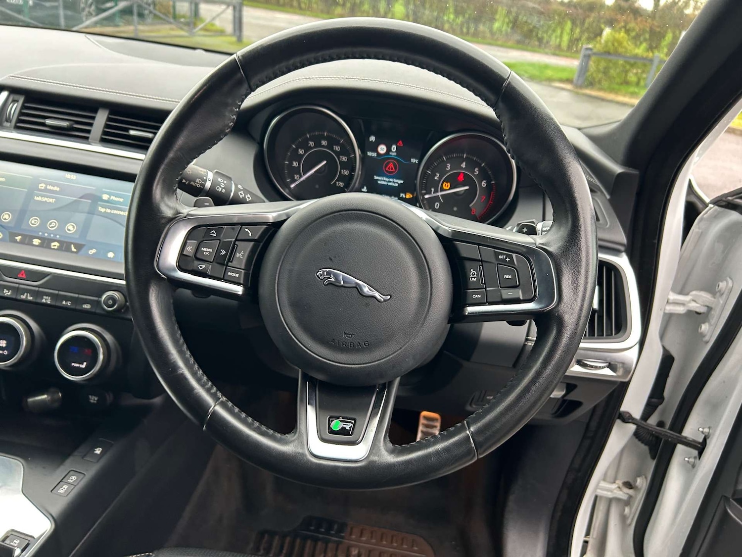 Used Jaguar E-Pace 2018 for sale - 77065400: Photo 43