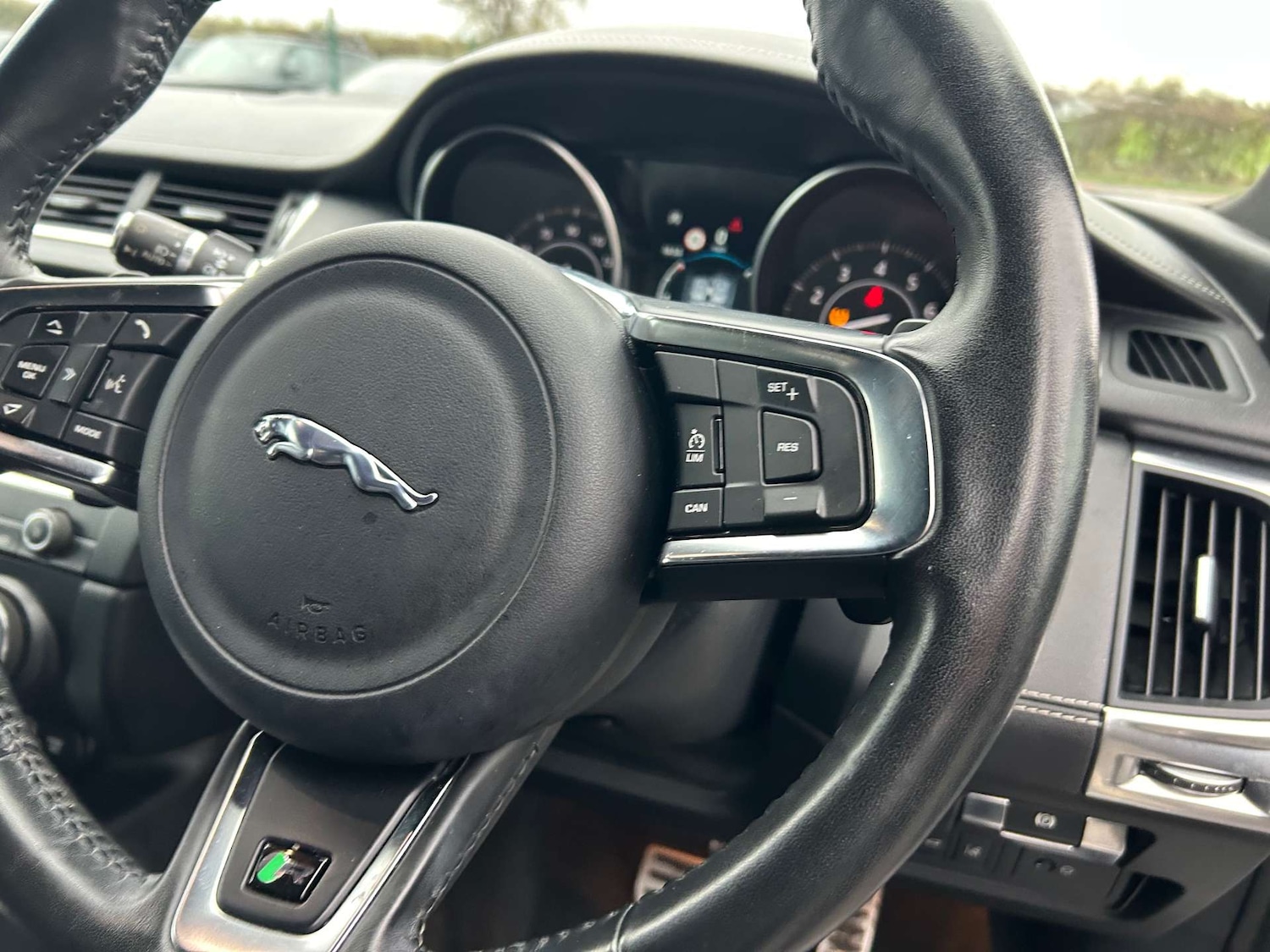 Used Jaguar E-Pace 2018 for sale - 77065400: Photo 48