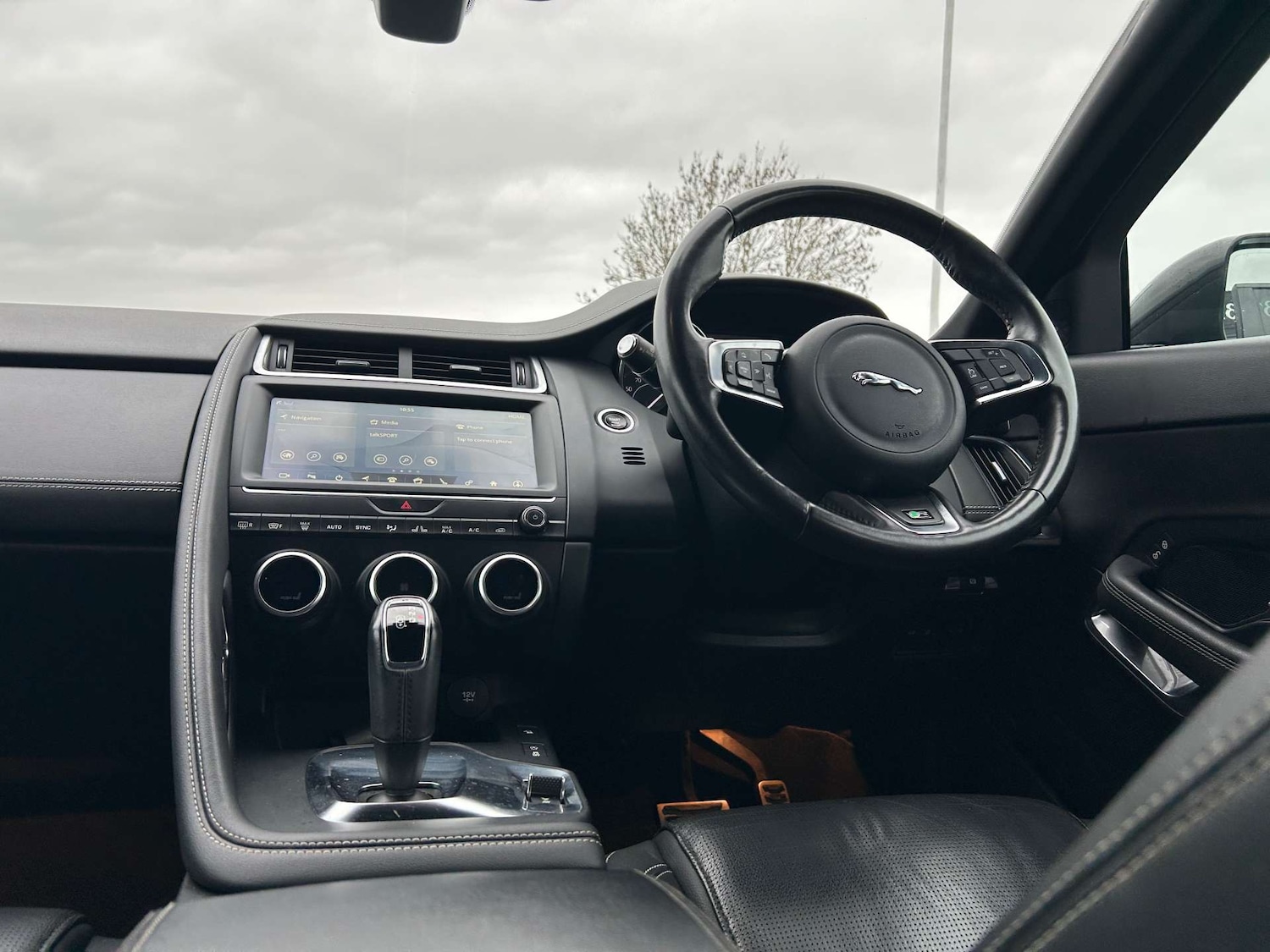 Used Jaguar E-Pace 2018 for sale - 77104181: Photo 37