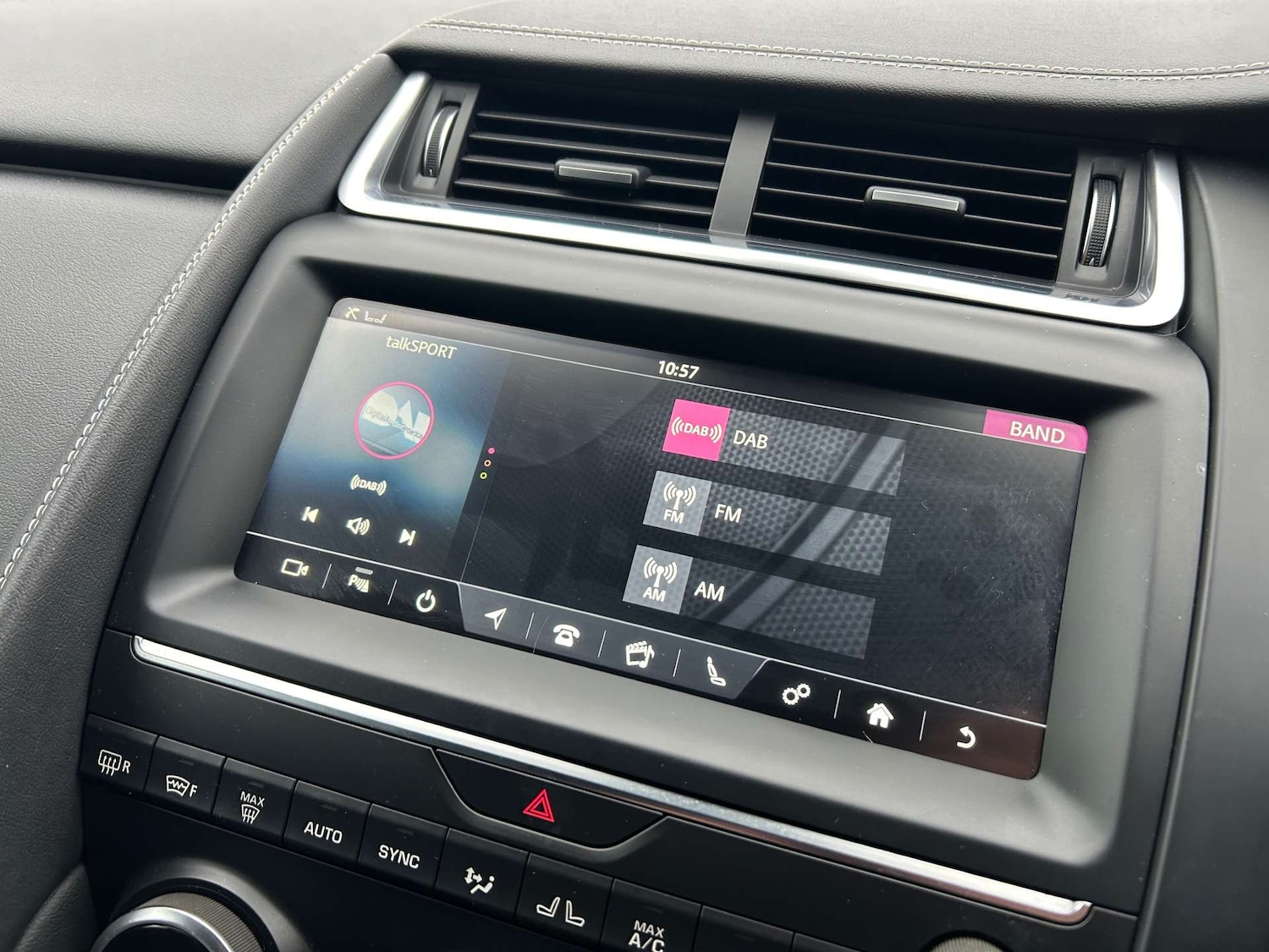 Used Jaguar E-Pace 2018 for sale - 77104181: Photo 58