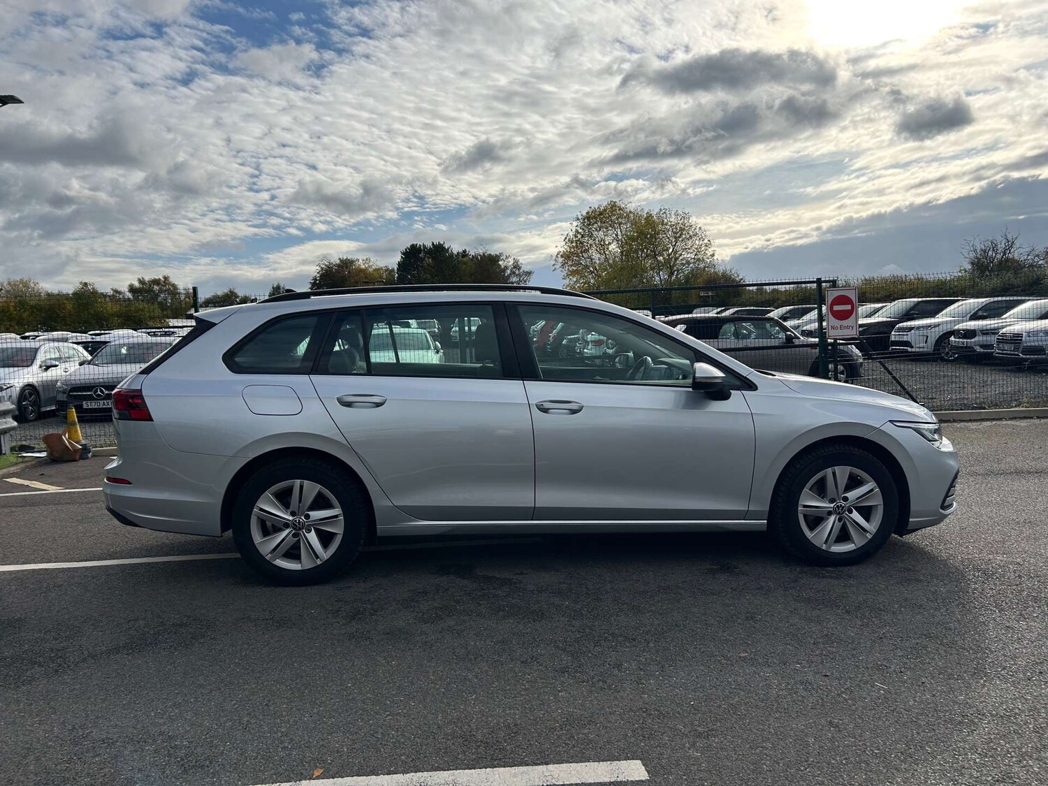 Used Volkswagen Golf 2022 for sale - 76266396: Photo 9